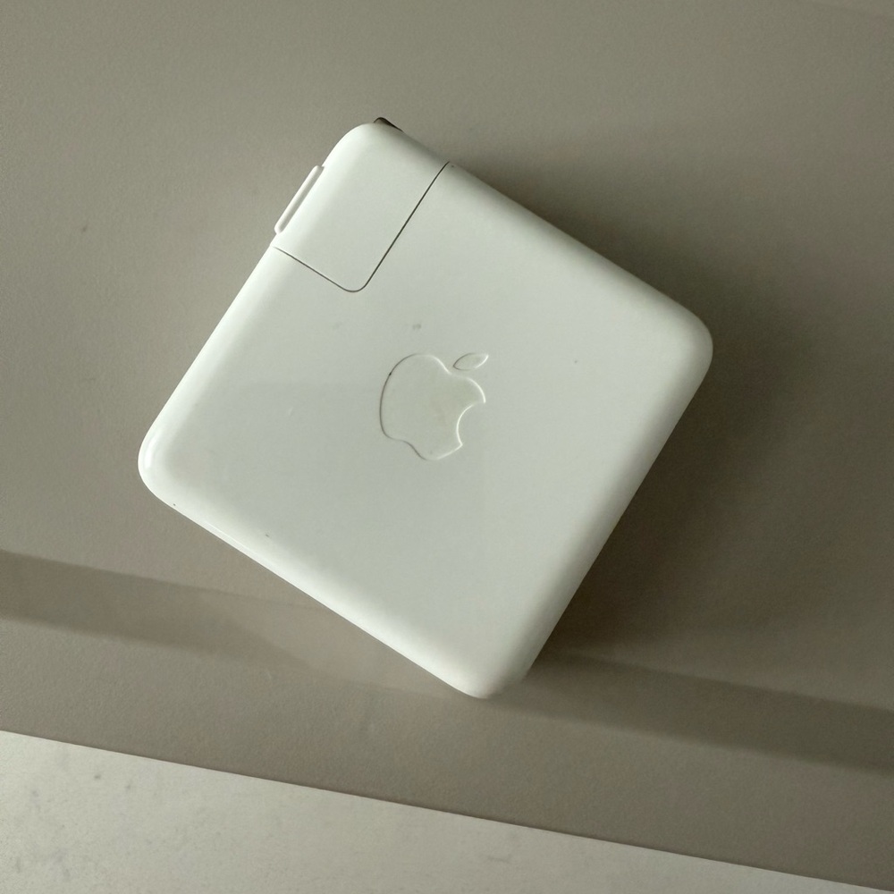 Apple USB-C Power Adaptor